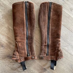 Perris (M) Half Chaps